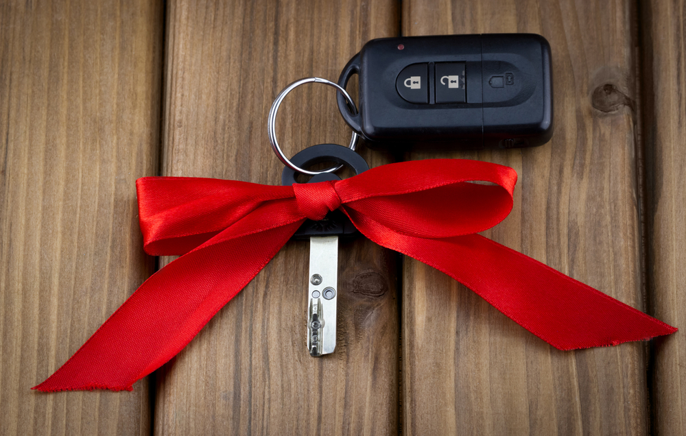 car keys with red ribbon